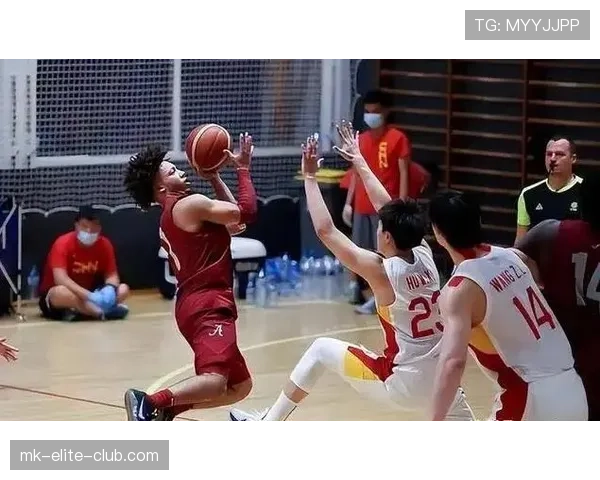 篮球比赛中回场违例的定义与判定标准是什么? 篮球比赛中回场违例的定义与判定标准是什么?